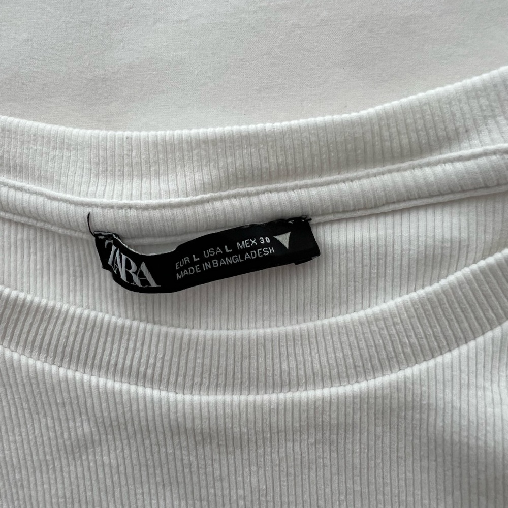 Zara Ruffle Sleeve Top - Picture 3 of 3